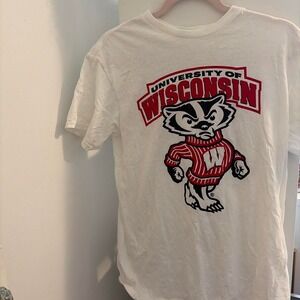 Wisconsin Badgers white t-shirt